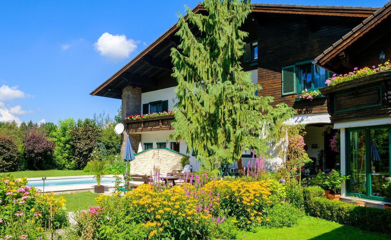 Haus Am Moos Bed & Breakfast Salzburg Exterior photo