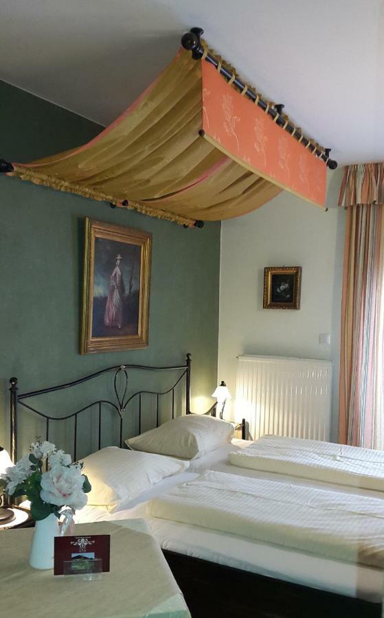 Haus Am Moos Bed & Breakfast Salzburg Exterior photo
